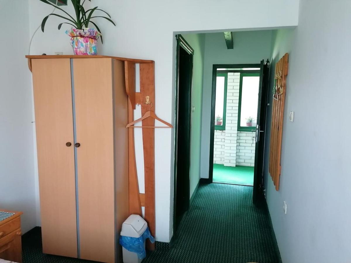 Fogado Hotell Palić Exteriör bild