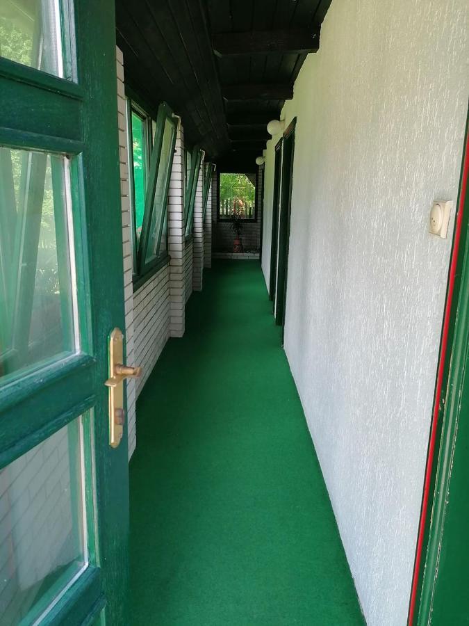 Fogado Hotell Palić Exteriör bild